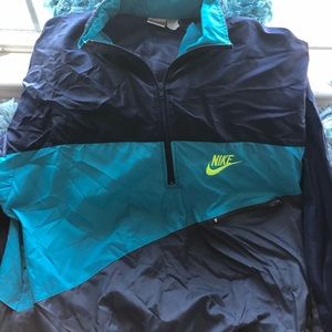 Men’s windbreaker